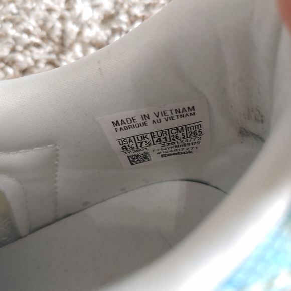 Reebok Club C 85 Rainbow Gay Pride All Types of Love Shoes, Size 8.5 - Picture 4 of 8